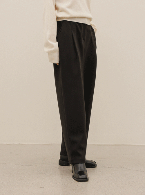 Nerian 寬敞單字褲 P7169