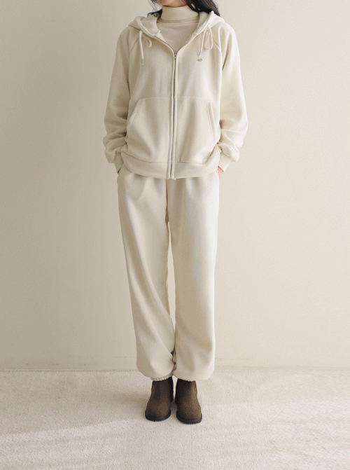 單線移動服裝 U6066