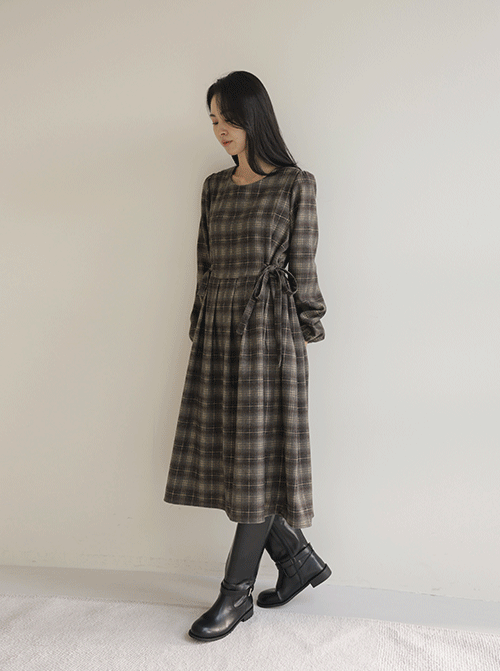 米佩拉服裝 D7821