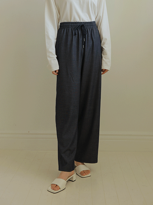 Ursa 寬敞單字褲 P7319