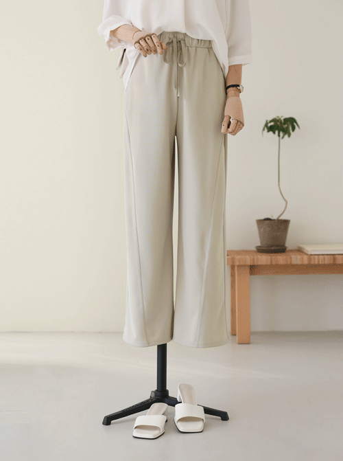 Sobero 寬敞單字褲 P7383