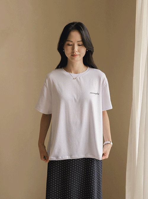 梁子刺繡短袖T卹 Z476