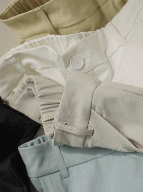 Kesina 半寬鬆短褲 P7418