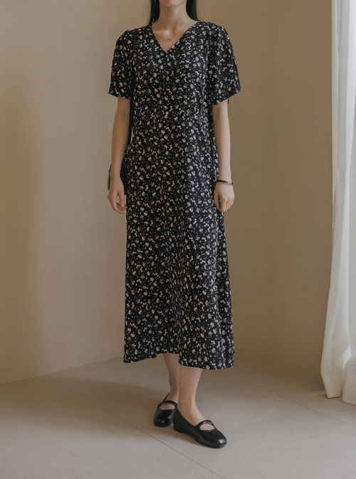 Novir Flower 服飾 D7993